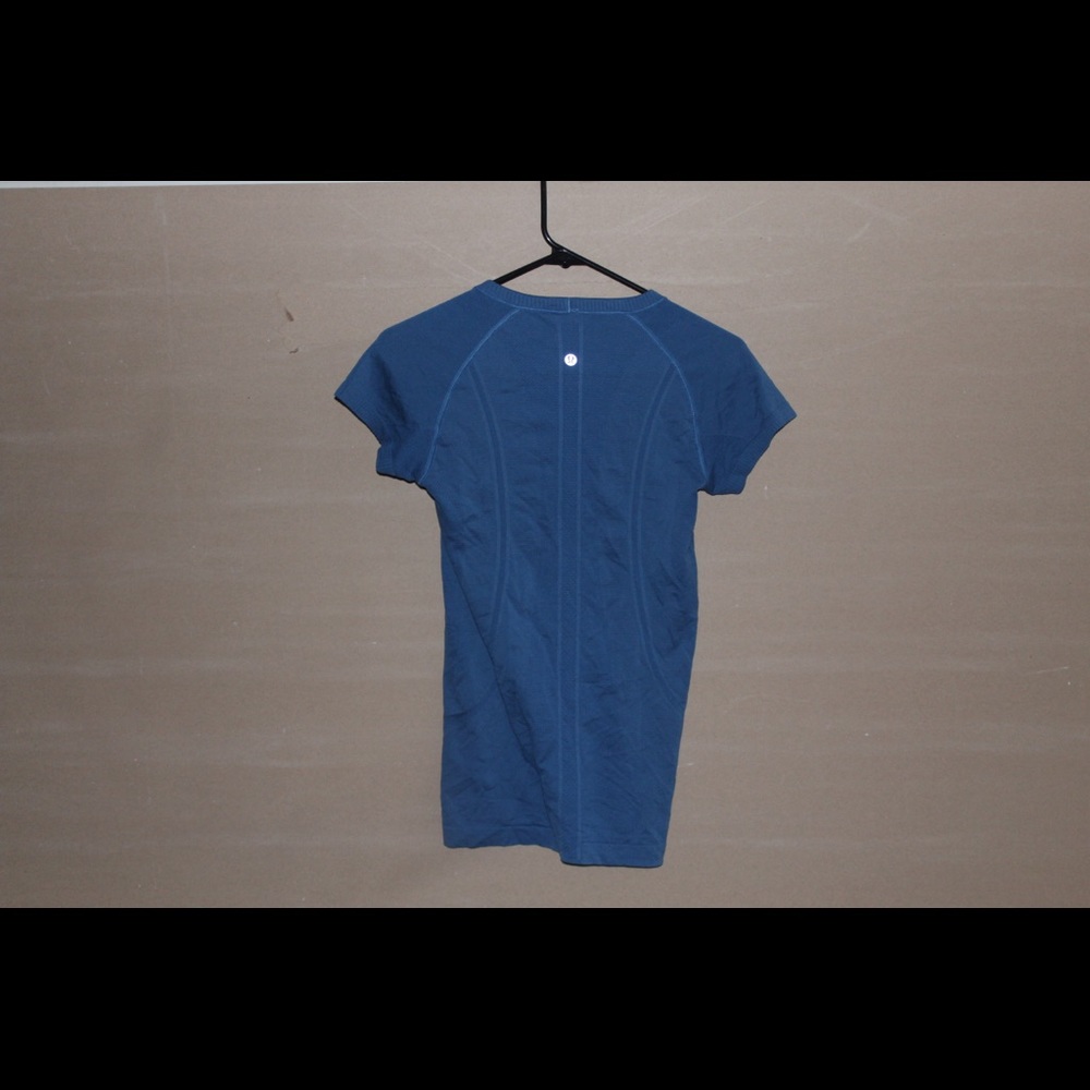 lulu Lemon Swifty Tech short sleeve workout top